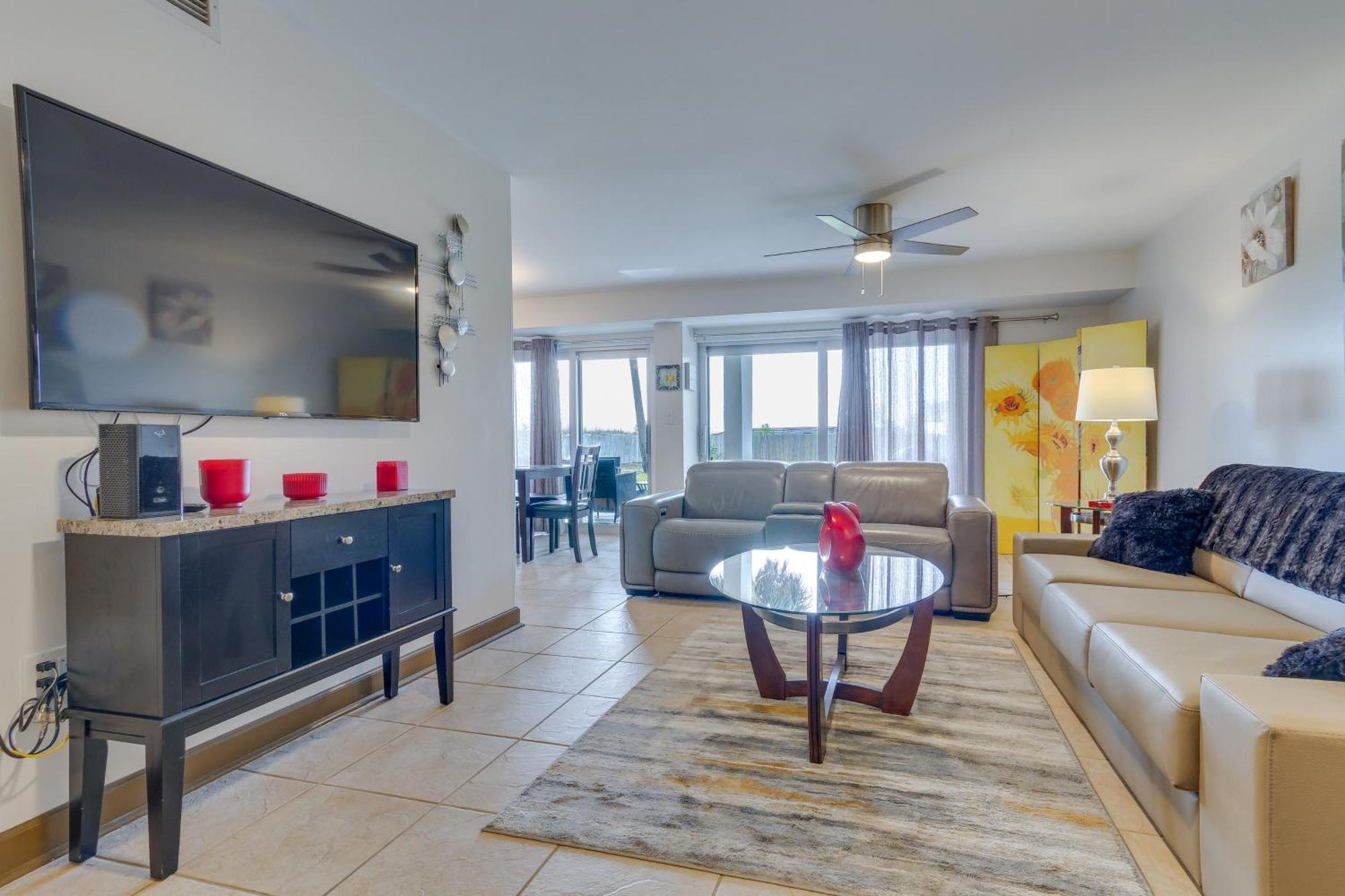 Pensacola Beach Condo With Patio And Access To Beach! Bagian luar foto