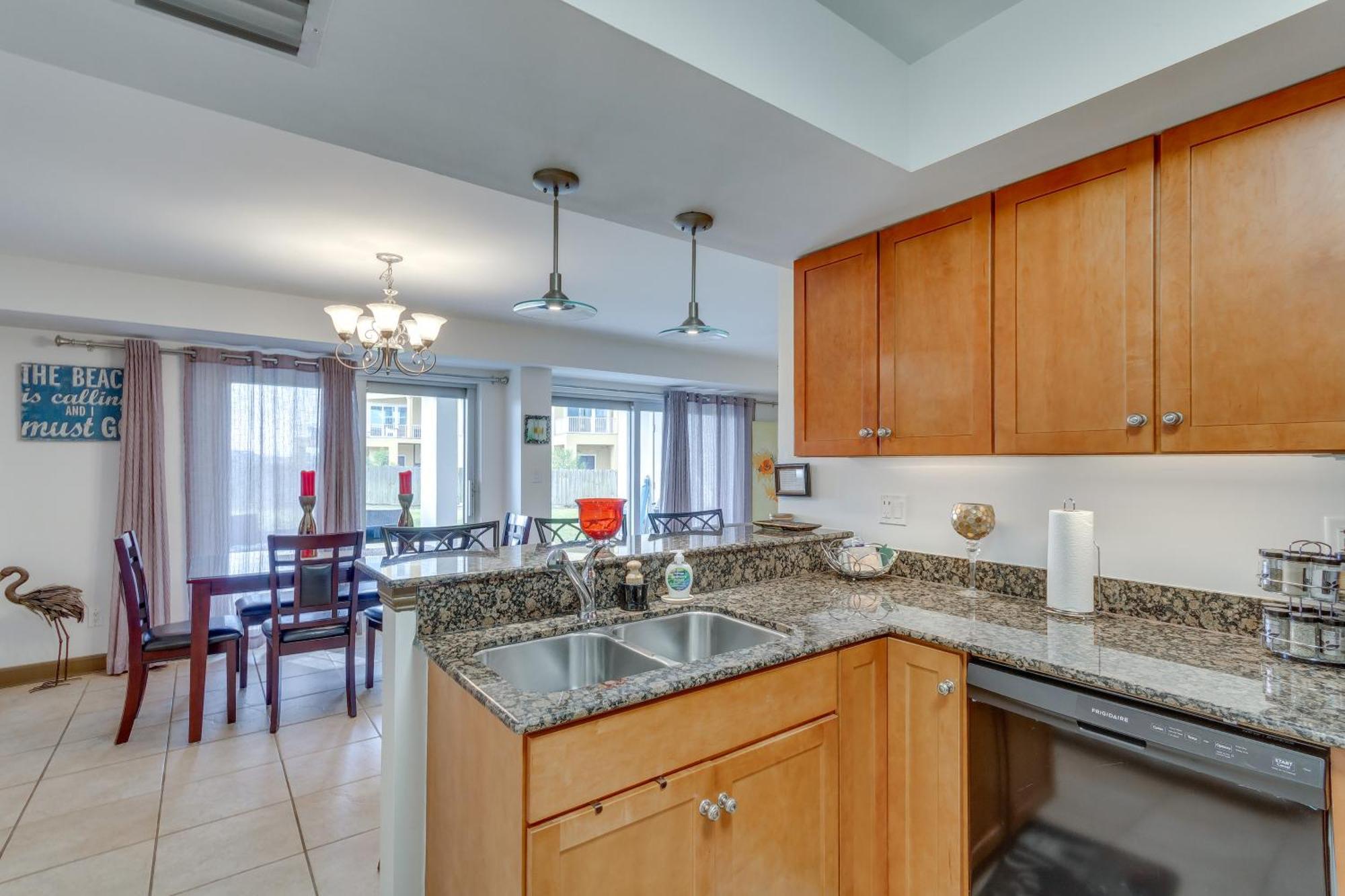Pensacola Beach Condo With Patio And Access To Beach! Bagian luar foto